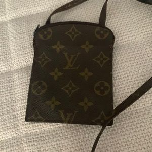 Louis Vuitton Secret pochette passport holder- Vintage.